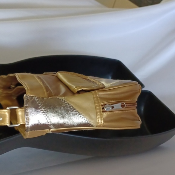Silver and Gold Metallic quilt style purse, 70s style with coin purse - Picture 3 of 6